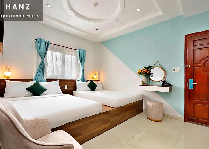 S79 Vivianne Hotel